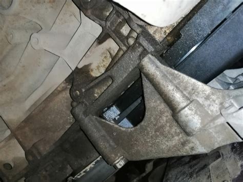 Побежал сальник распредвала. — Skoda Octavia A5 Mk2, 1,6 л, 2010 года ...