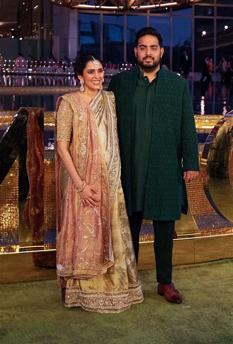 akash ambani wife akash ambani  wife shloka blessed  baby girl