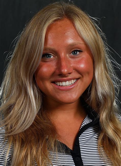 Kayla McGowan - Track and Field 2018 - UCF Athletics - Official