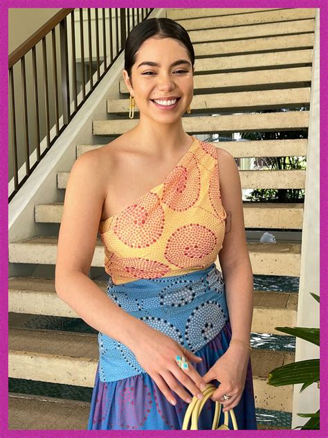 Auliʻi Cravalho | BULB