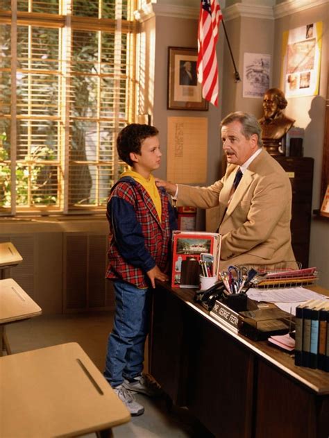 Mr. Feeny dropping some knowledge on young Cory Matthews. : r/90s