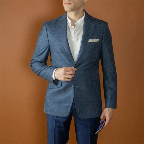 suit   tie     achieve  staple   modest man