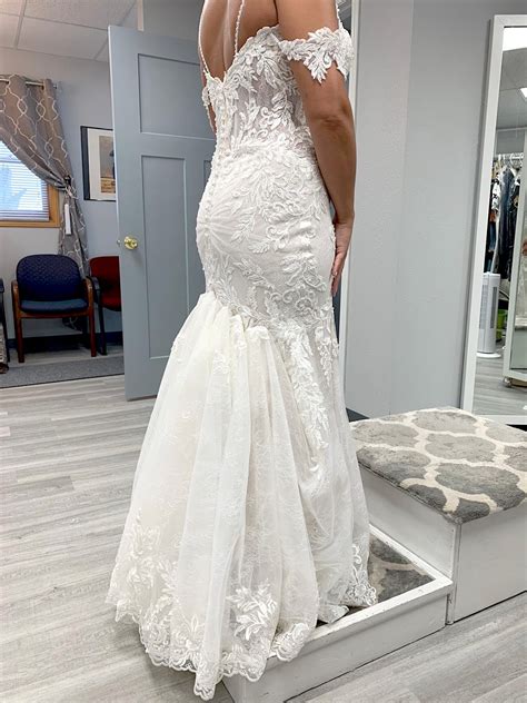 How long does it take to alter a wedding dress? — Merci's Tailoring