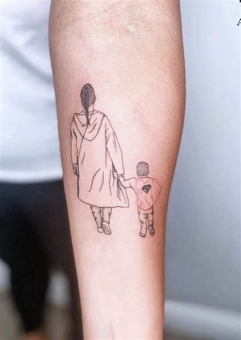 20+ Gorgeous Tattoo Designs To Honor Your Mom