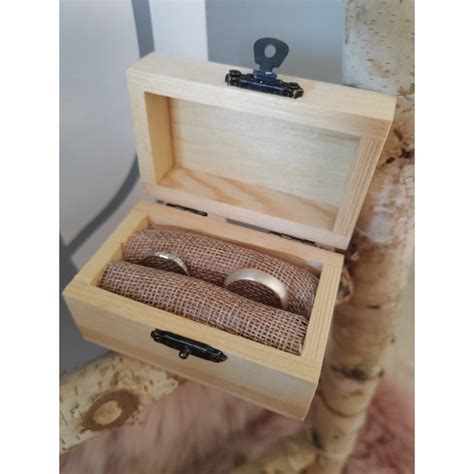 Gravirana kutijica za prstenje - MIKONO design