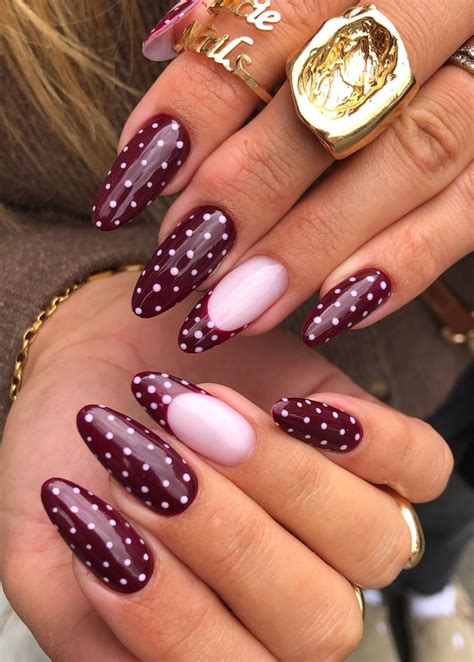 polka dot nails  autumn  hottest manicure tiny dots big trend