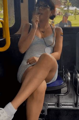 public flashing gif sexcom
