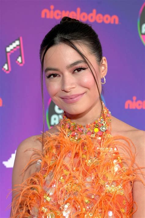 Miranda Cosgrove Kids Choice Awards 2024 Miranda Cosgrove Reveals How