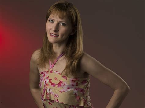 SUNshine Girl Carrie | Toronto Sun
