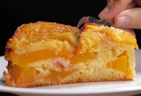 Kolač sa breskvama recept | Stvar ukusa