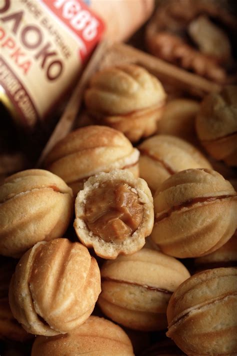 «Орешки» со сгущенкой — Изящество кулинарии