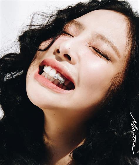 Jennie Kim – Mantra ร่ายมนต์สะกดแห่งสาวสวย ด้วยคัมภีร์ Pretty Girl ...