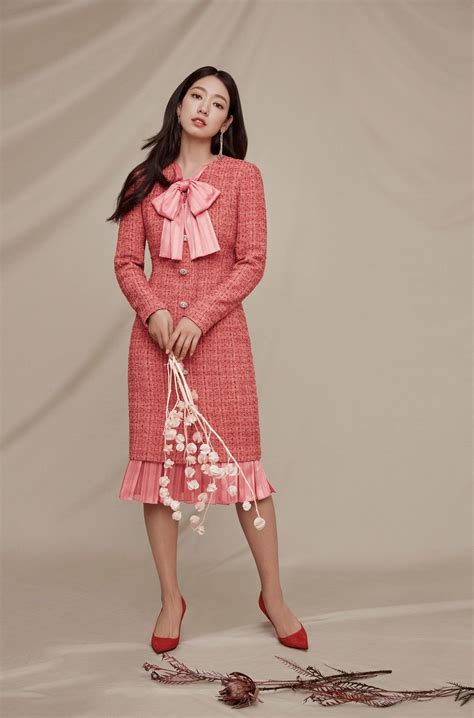 Park Shin Hye | Одежда, Знаменитости, Азиатская красота