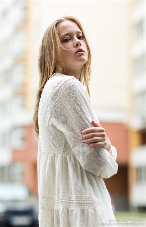 Photo of Ania - an 18-year-old natural blonde girl photographed in July