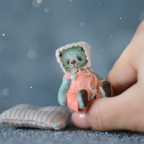 Miniature bear Tidy by Olga Faber | Tedsby