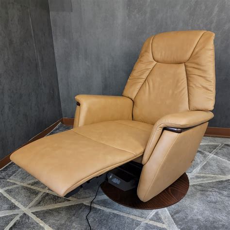 Stressless Max (Small) {Power Recliner} – SL Recliners