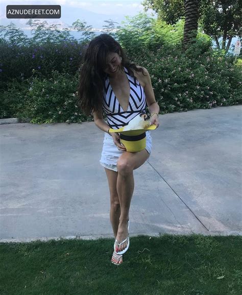 LYMARI NADAL Feet - AZNudeFeet