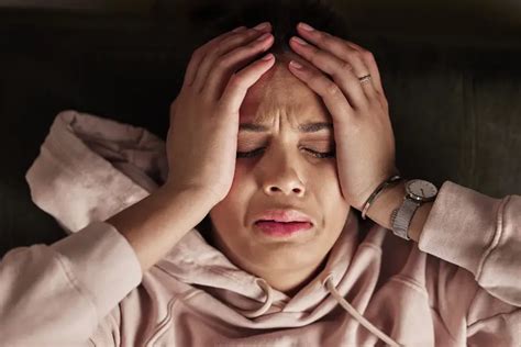 12 Signs of Severe Depression - Fosburit.com