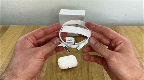 Наушники Bluetooth BW04 Borofone белые - YouTube