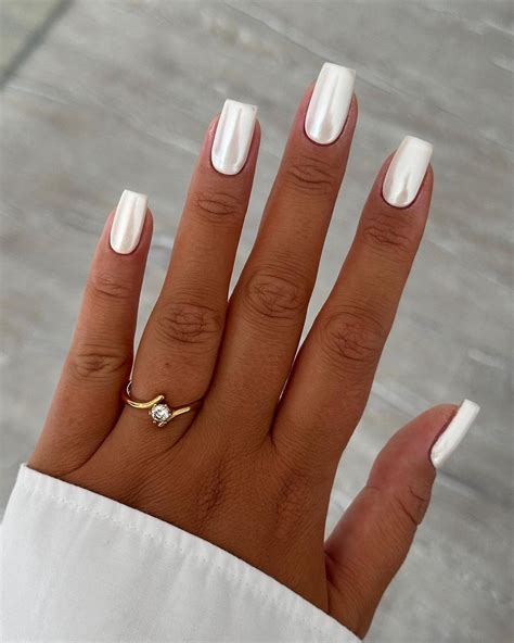 white chrome nail ideas 3