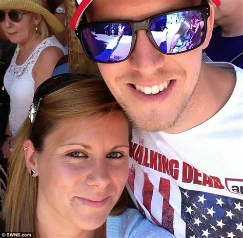 Daredevil proposes to girlfriend on beach after 15,000ft SKYDIVE ...