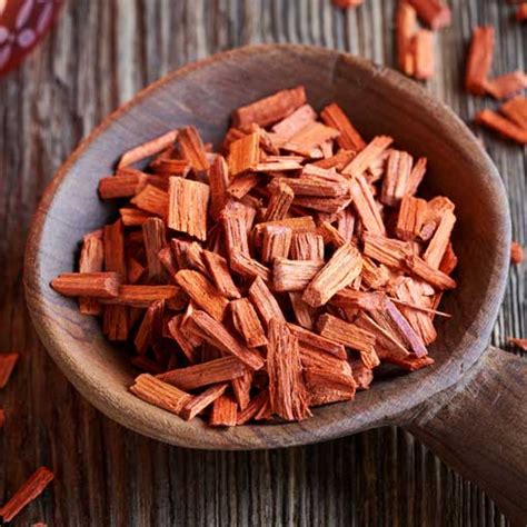 What Are The Benefits and Uses Of Sandalwood?