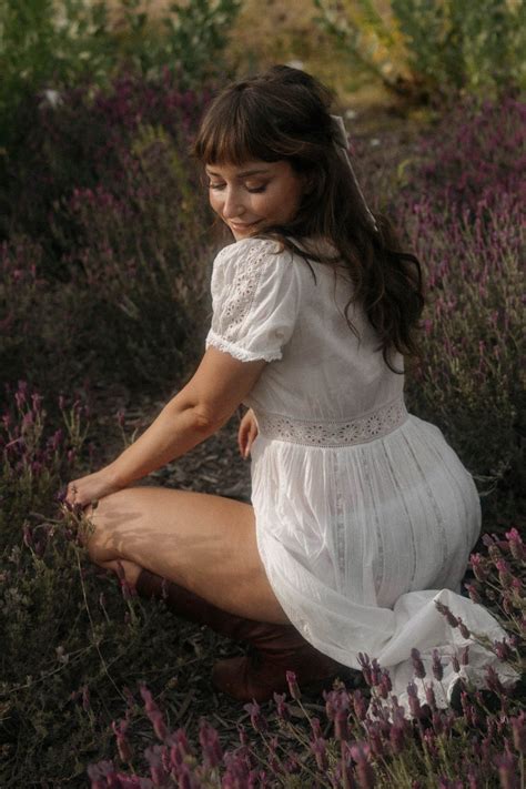 Milana Vayntrub: From Lily Adams to Social Advocate – Barnorama