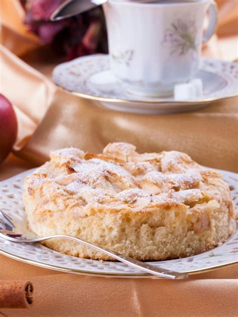 How to Say Happy Birthday in Italian - Savoring Italy