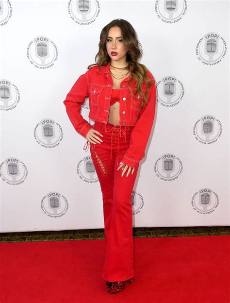Ava Kolker - Outfits, Style, And Looks - K4 Fashion