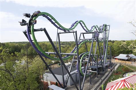 Six Flags New England Opening Joker 4D Coaster in 2017 - Coaster101