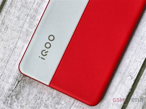 iQOO Neo9 Pro hands-on review - GSMArena.com news