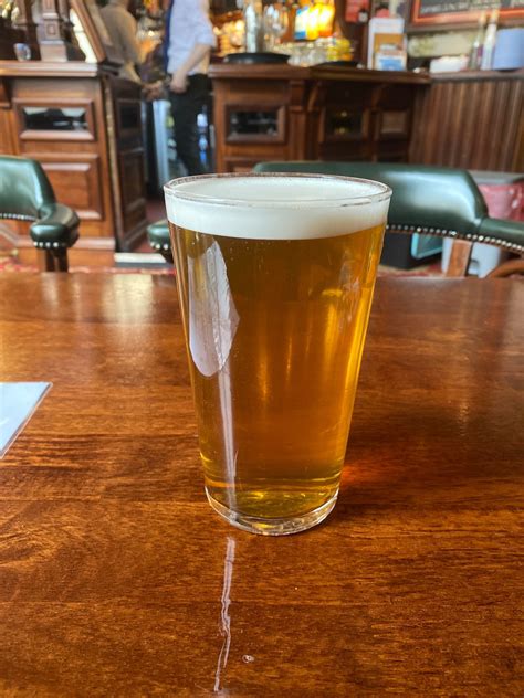 Support your local drinking establishments : r/UK_beer