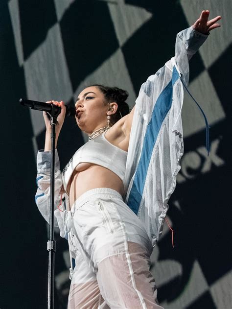CHARLI XCX Performs at a Concert in Orlando 10/21/2017 – HawtCelebs