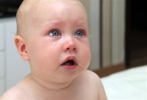 Ученые рассказали о влиянии детских слез на родителей: новости ...