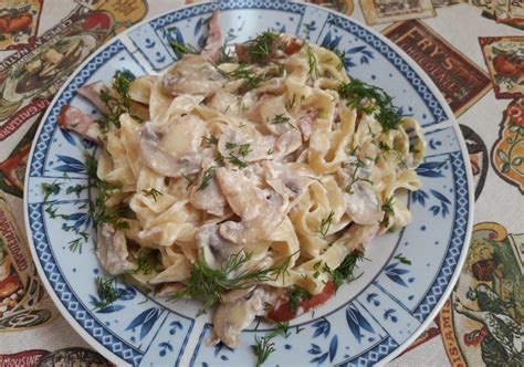 Паста с ветчиной и грибами - рецепт приготовления