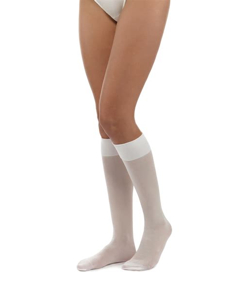 Bandage-Kniestrümpfe bei Hautproblemen - Dermatologie-winkel.nl