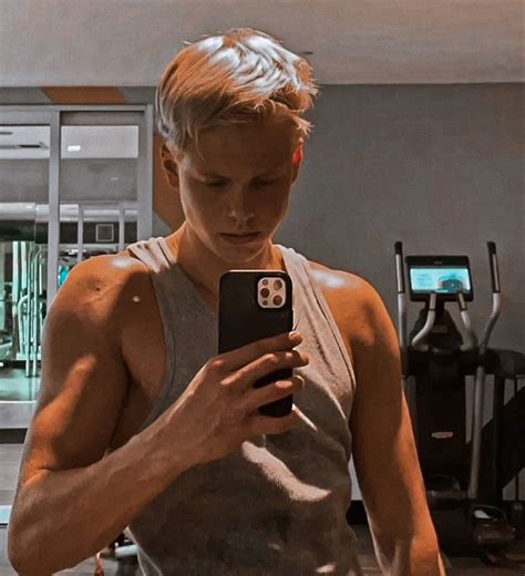 Pin by luuders on carson lueders in 2022 | Carson lueders, Carson, Sexy