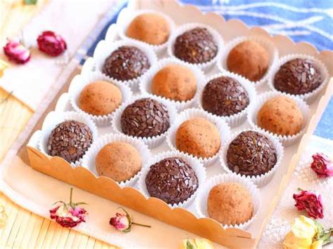 Конфеты из фиников и орехов — рецепт с фото и видео. Как сделать ...