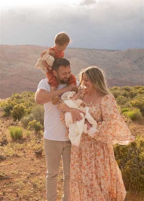 Families, Seniors, and Couples Photography - Hearts & Horizons