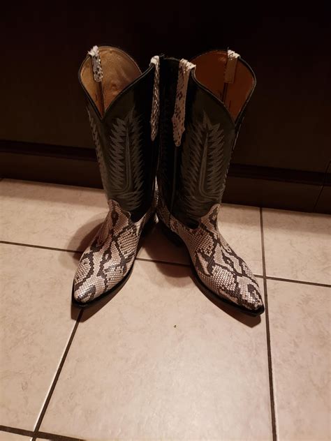 Are these Rock Python? : r/cowboyboots