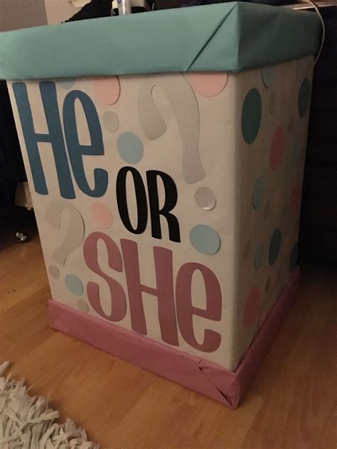 He or She Gender Reveal Box with Balloon Bouquet