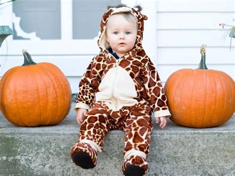 25 Spooky DIY Baby Halloween Photoshoot Ideas