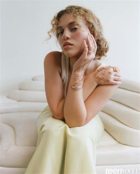 Elyanna on Personal Style, Cultural Fusion, and the Keffiyeh | Teen Vogue