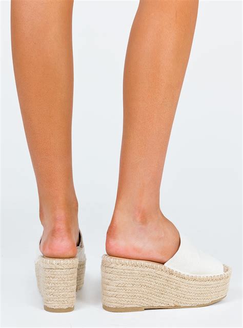 Therapy Sable Platforms | Princess Polly