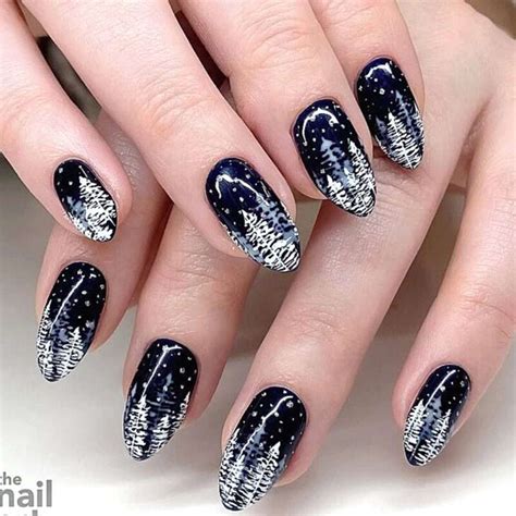 25 Winter Wonderland Nail Designs You Will Love - Social Beauty Club