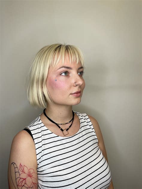 Микродермал на шее - цена пирсинга в Москве | «Piercing.Wiki»