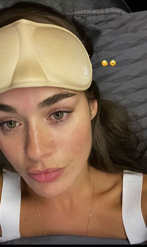 bensu soral  uludag soezluek galeri