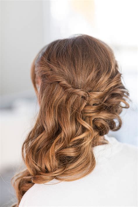 favorite timeless wedding hairstyles savanna richardson photography