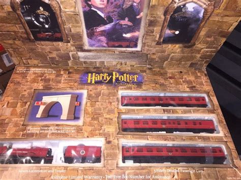 HOGWARTS EXPRESS TRAIN SET Harry Potter 2001 HO/OO Scale - Bachmann For ...