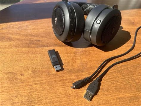 Gaming Review: Logitech G Pro X vs Corsair HS70 Pro Wireless | Headphonesty